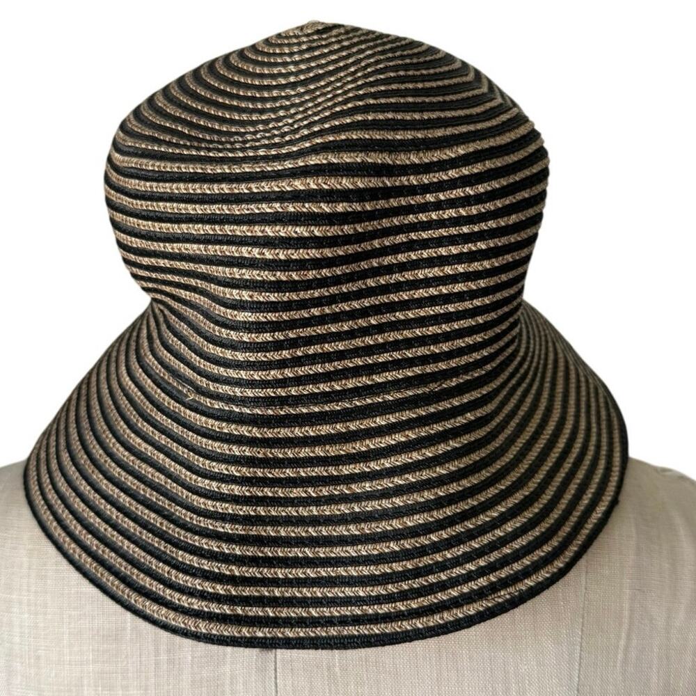 Eric Javits Squishee Bucket Hat in Black & Tan Size Medium Packable Vacation - Picture 3 of 6